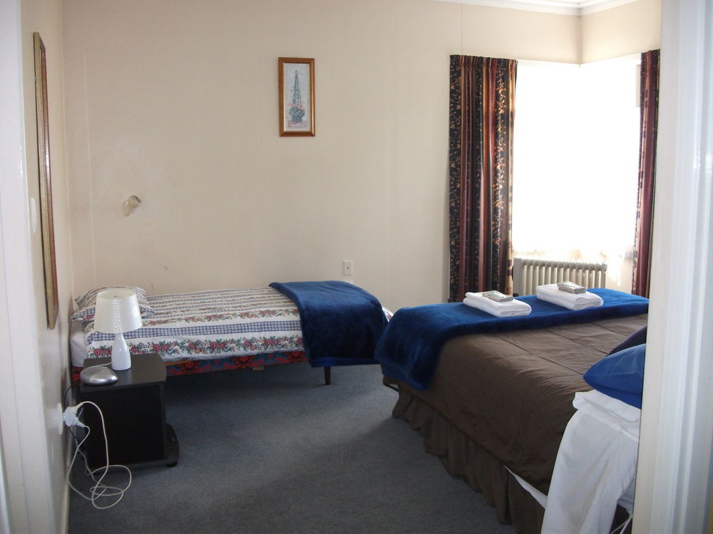 Kelly'S Riverside Motel Таумарунуі Екстер'єр фото